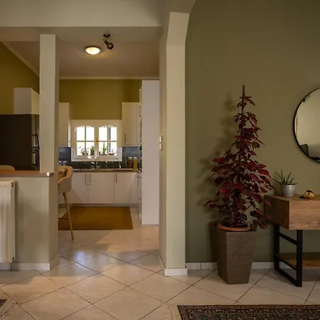 Holiday home Σπίτι Με Κήπο Στους Γόμφους Τρικάλων Gomfoi