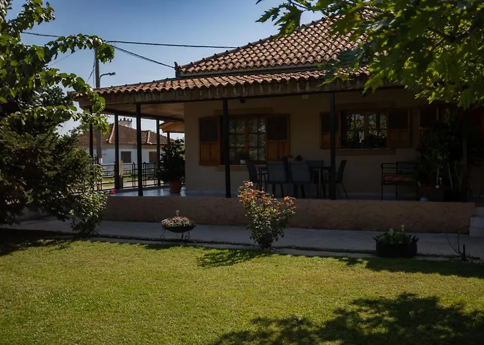 Vakantiehuis Σπίτι Με Κήπο Στους Γόμφους Τρικάλων *