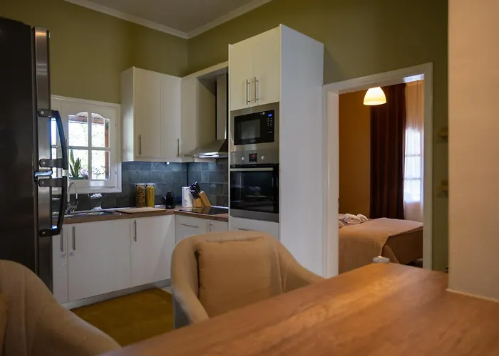 Σπίτι Με Κήπο Στους Γόμφους Τρικάλων